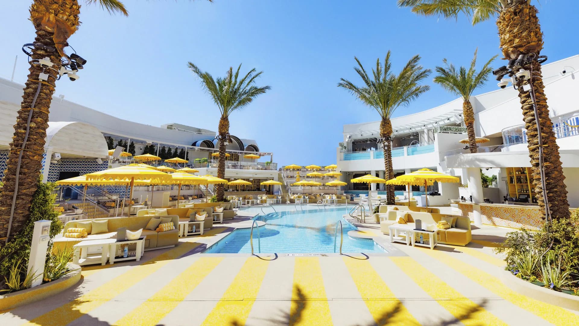 LIV Beach at Fontainebleau Las Vegas